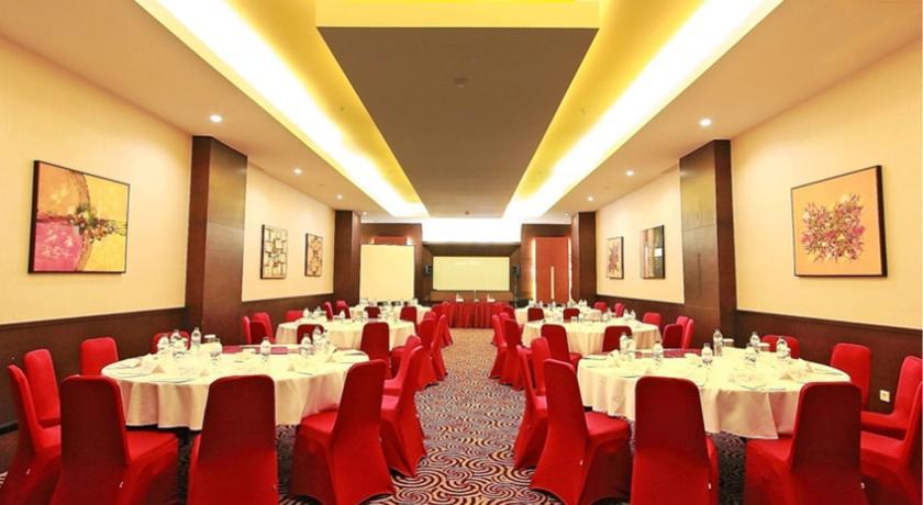 Apartemen 1 Bedroom Solo Paragon Surakarta 外观 照片